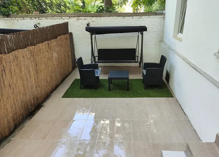 Emerald +with Patio+ Apartman *